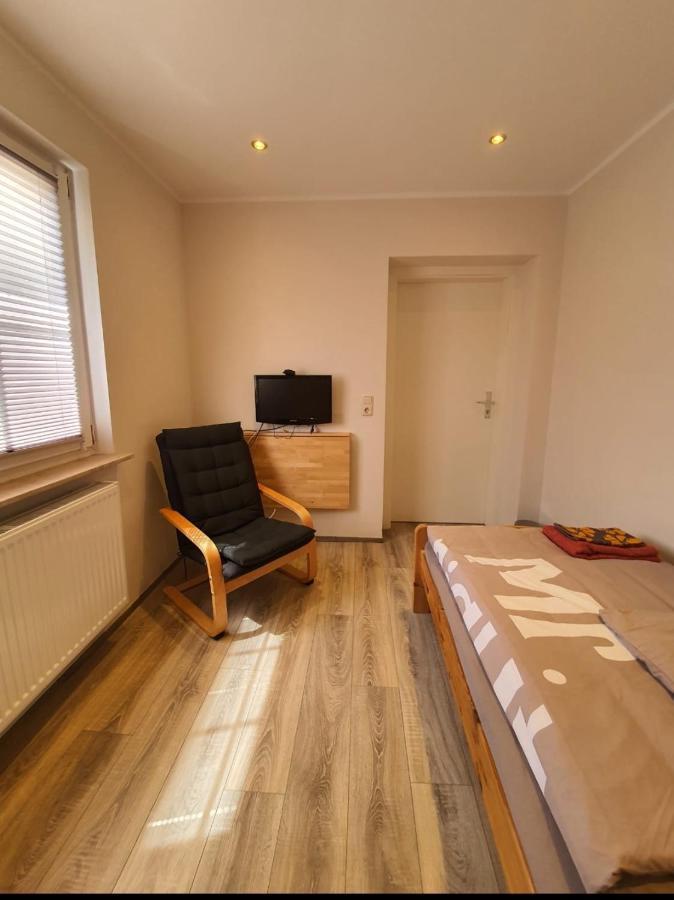 Hotel Zimmervermietung Lannik à Hildesheim Extérieur photo